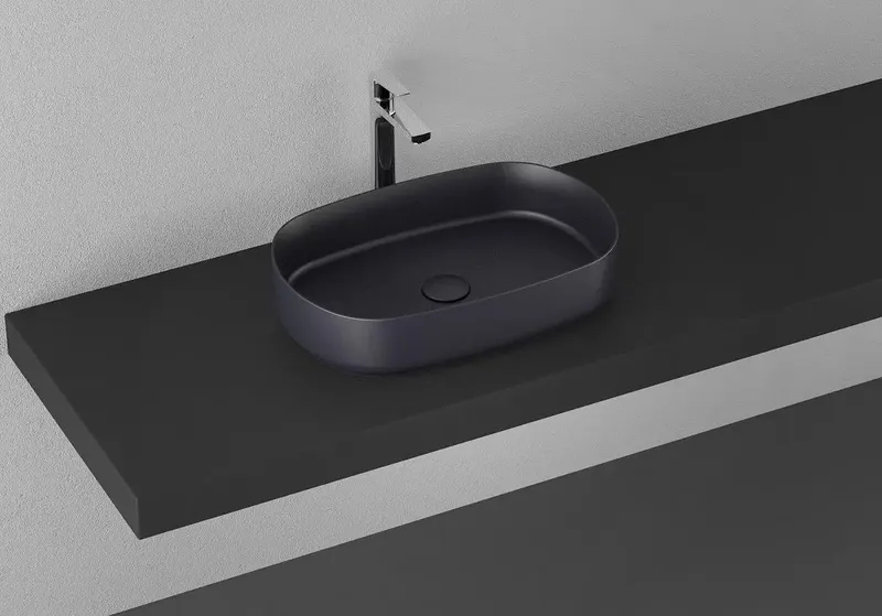Раковина накладная Isvea Infinity 55х36 см, без отверстия под смеситель, черный — вид под углом на чашу