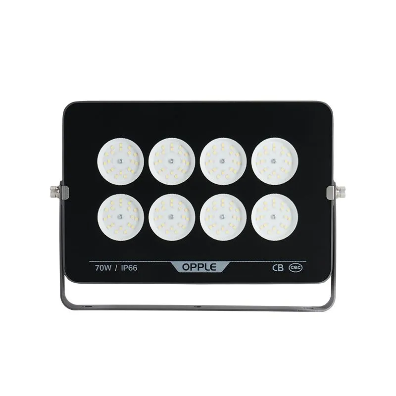 Прожектор светодиодный уличный OPPLE LED Floodlight EQ3 70W-4000-GY-GP поворотный — вид под углом
