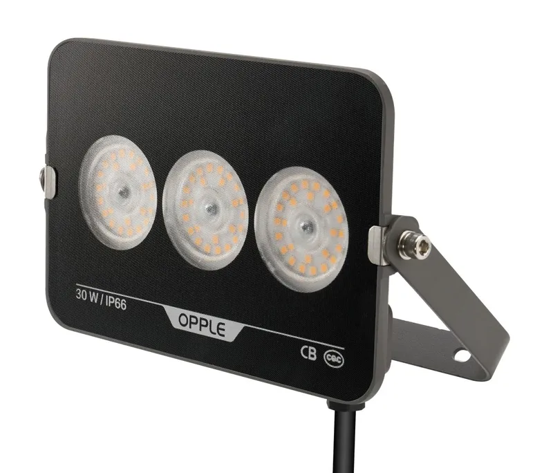 Прожектор светодиодный уличный OPPLE LED Floodlight EQ3 30W-3000-GY-GP поворотный — вид под углом