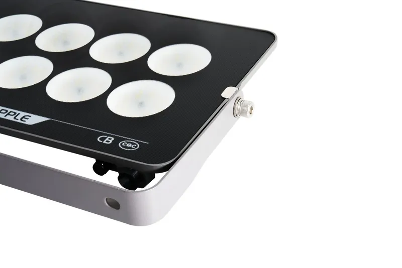 Прожектор светодиодный уличный OPPLE LED Floodlight EQ3 70W-3000-GY-GP поворотный — вид под углом