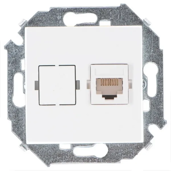 Розетка компьютерная Simon RJ45, кат.6A, АМР, FTP, белый — вид спереди на двойной модуль