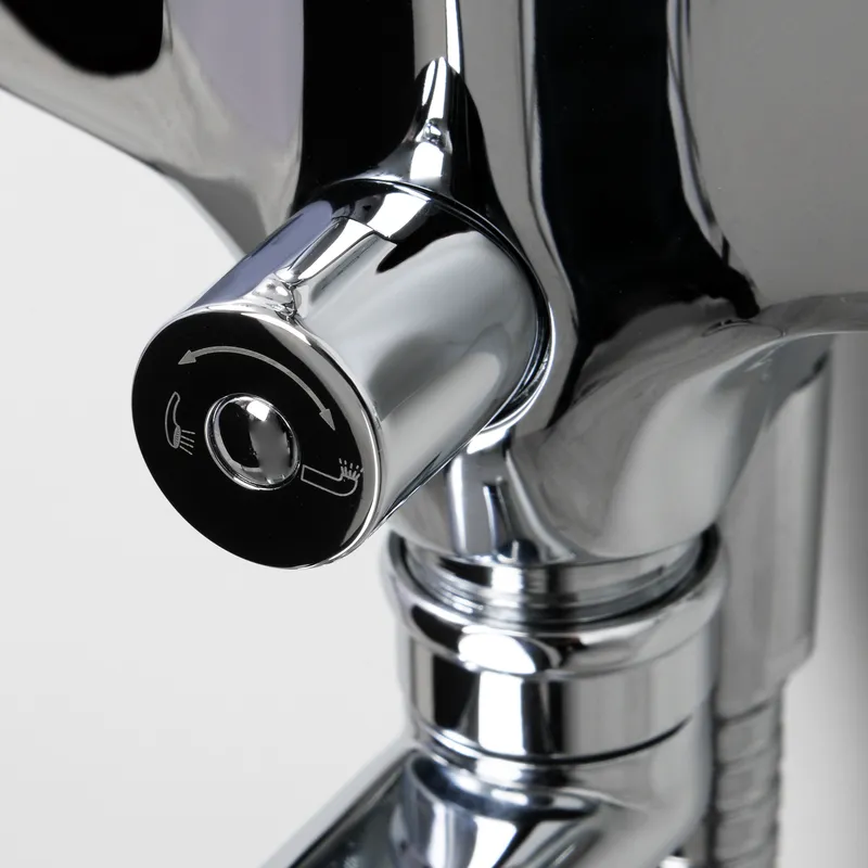 Смеситель для ванны Wasserkraft Rossel 2800 — вид сбоку под углом