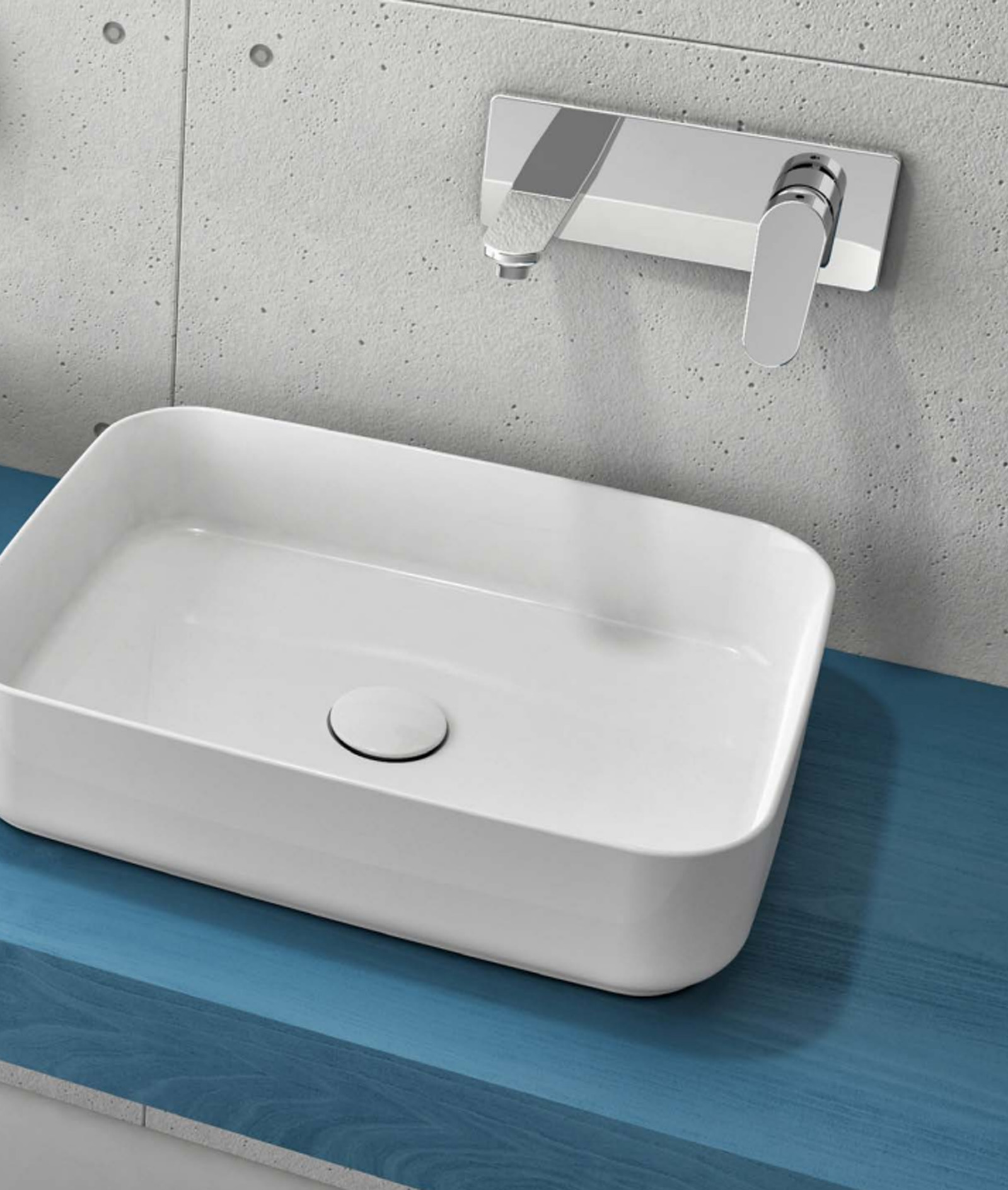 Раковина накладная Isvea Infinity 50 см, белый матовый — на бетонной стене с хромированным смесителем