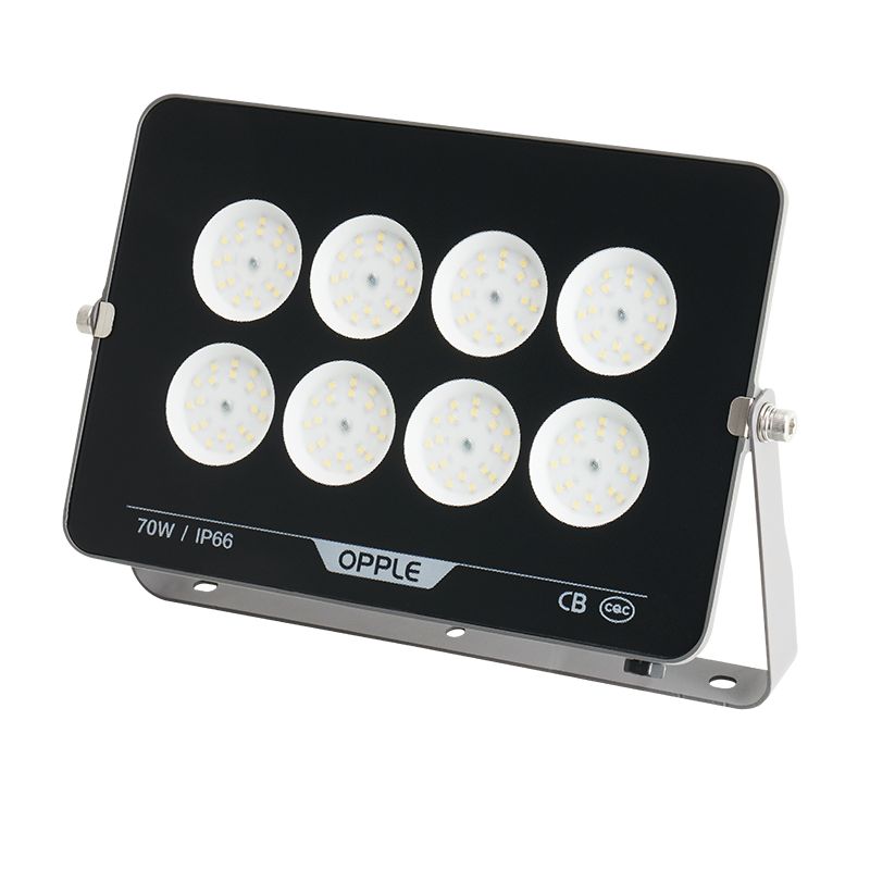 Прожектор светодиодный уличный OPPLE LED Floodlight EQ3 70W-3000-GY-GP поворотный — вид под углом-1