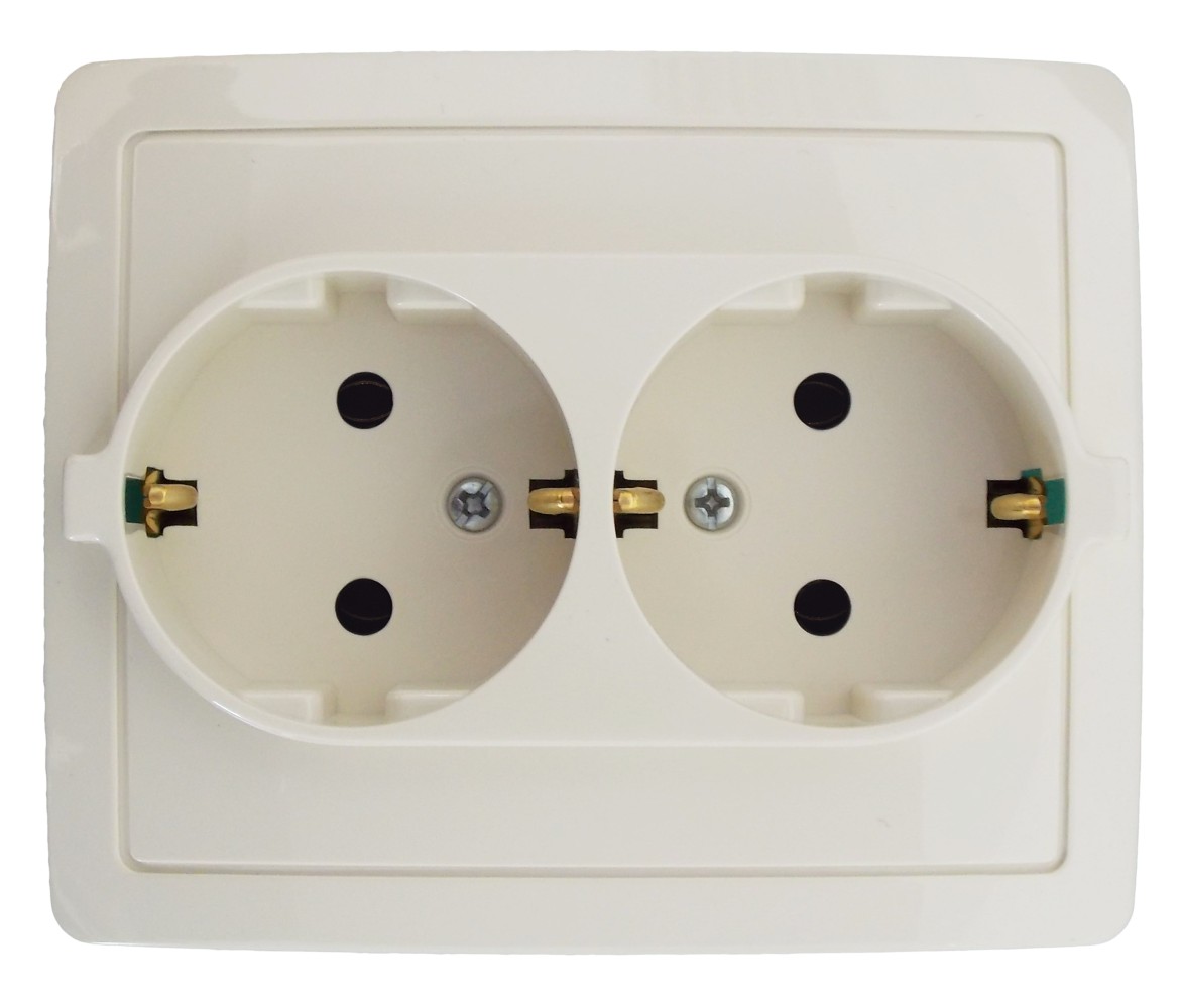 Розетка Simon 15 двойная с заземлением Schuko 2x2Р+Е 16A 250В моноблок, с винтовым соединением, слоновая кость — вид спереди