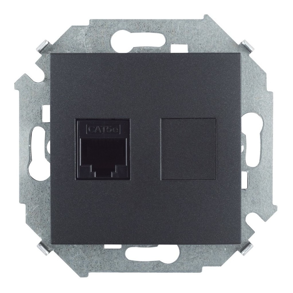 Розетка компьютерная Simon 15 RJ45, кат.5е, АМР, графит — вид сверху на устройство с монтажной рамкой