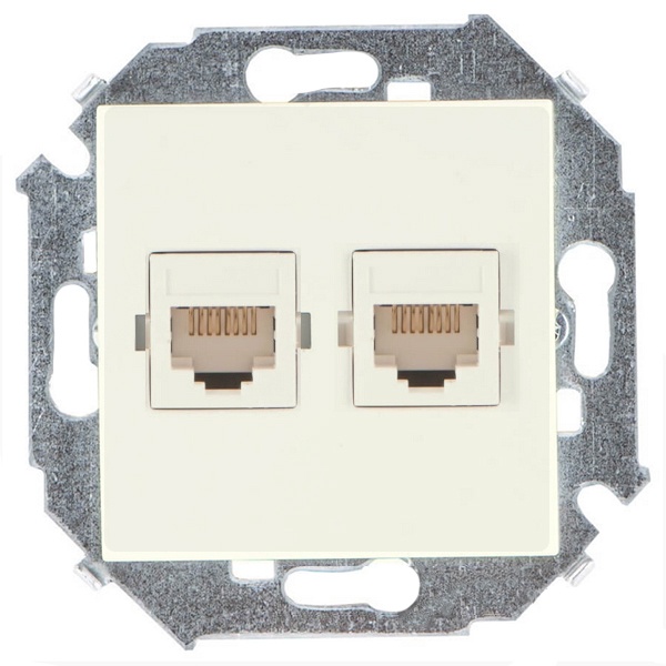 Розетка компьютерная Simon 15 RJ45, двойная, кат.5е Systimax, слоновая кость — вид спереди на монтажную рамку