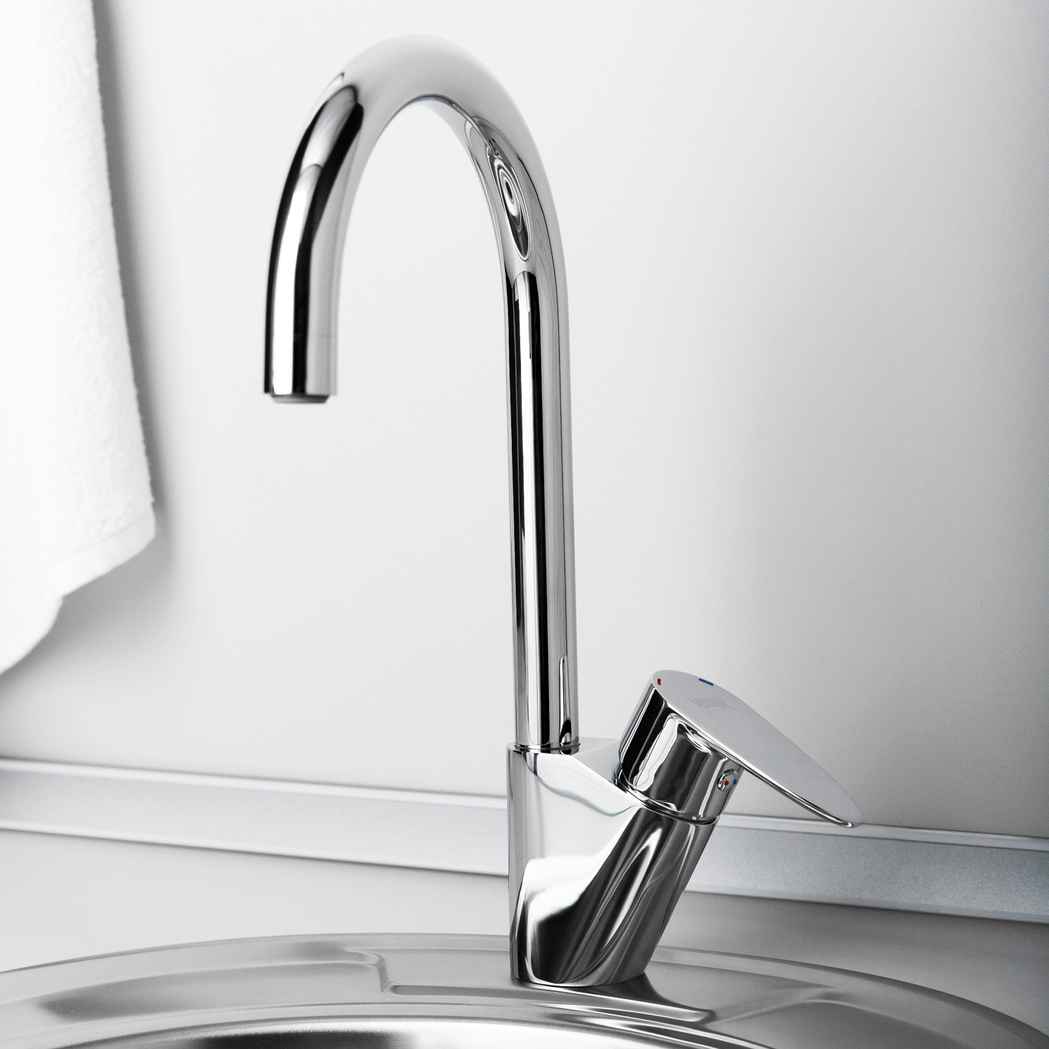 Смеситель для кухни Wasserkraft Leine 3500 — вид сбоку под углом-1