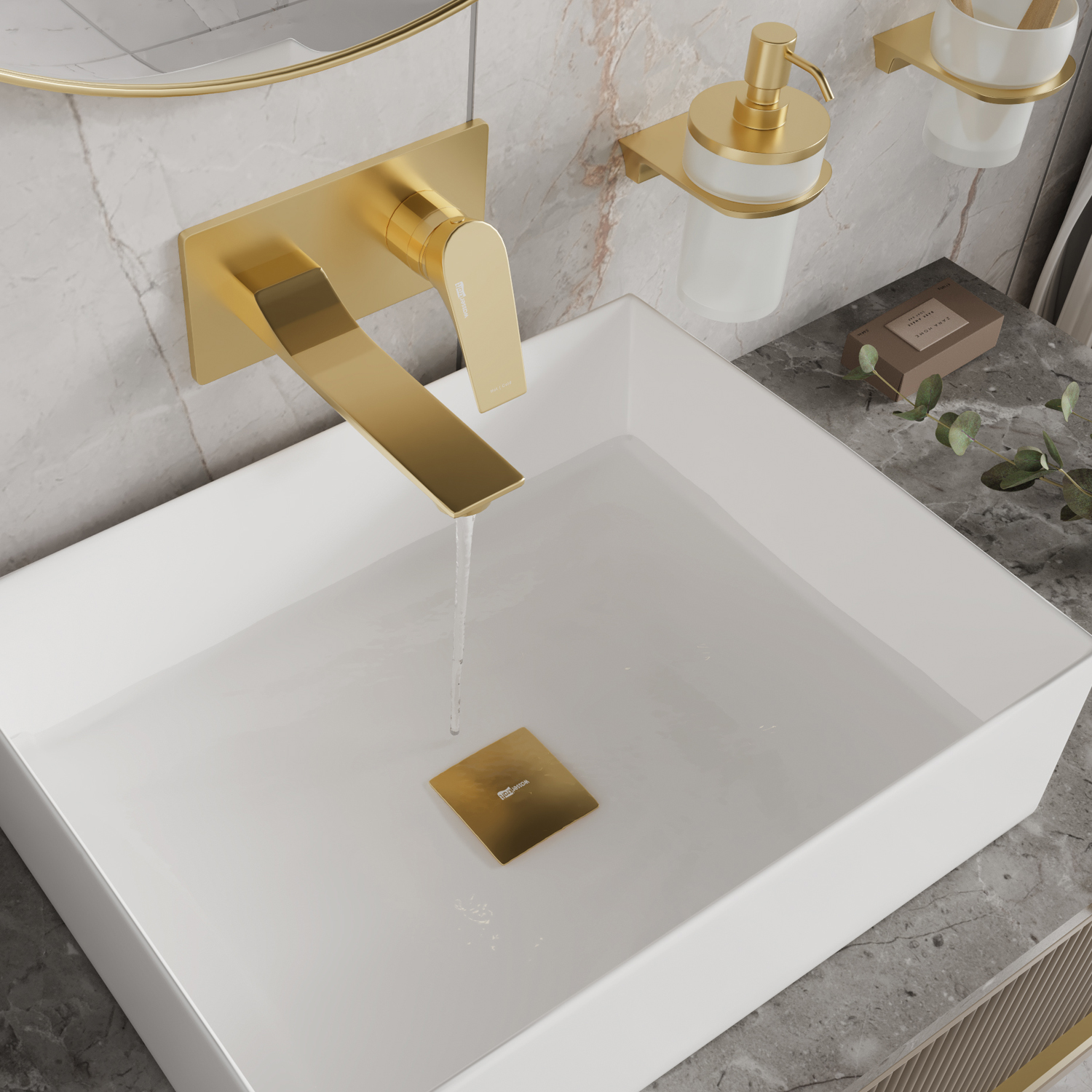 Встроенный смеситель Wasserkraft Aisch 5500 для раковины — золотой смеситель на фоне мраморной стены