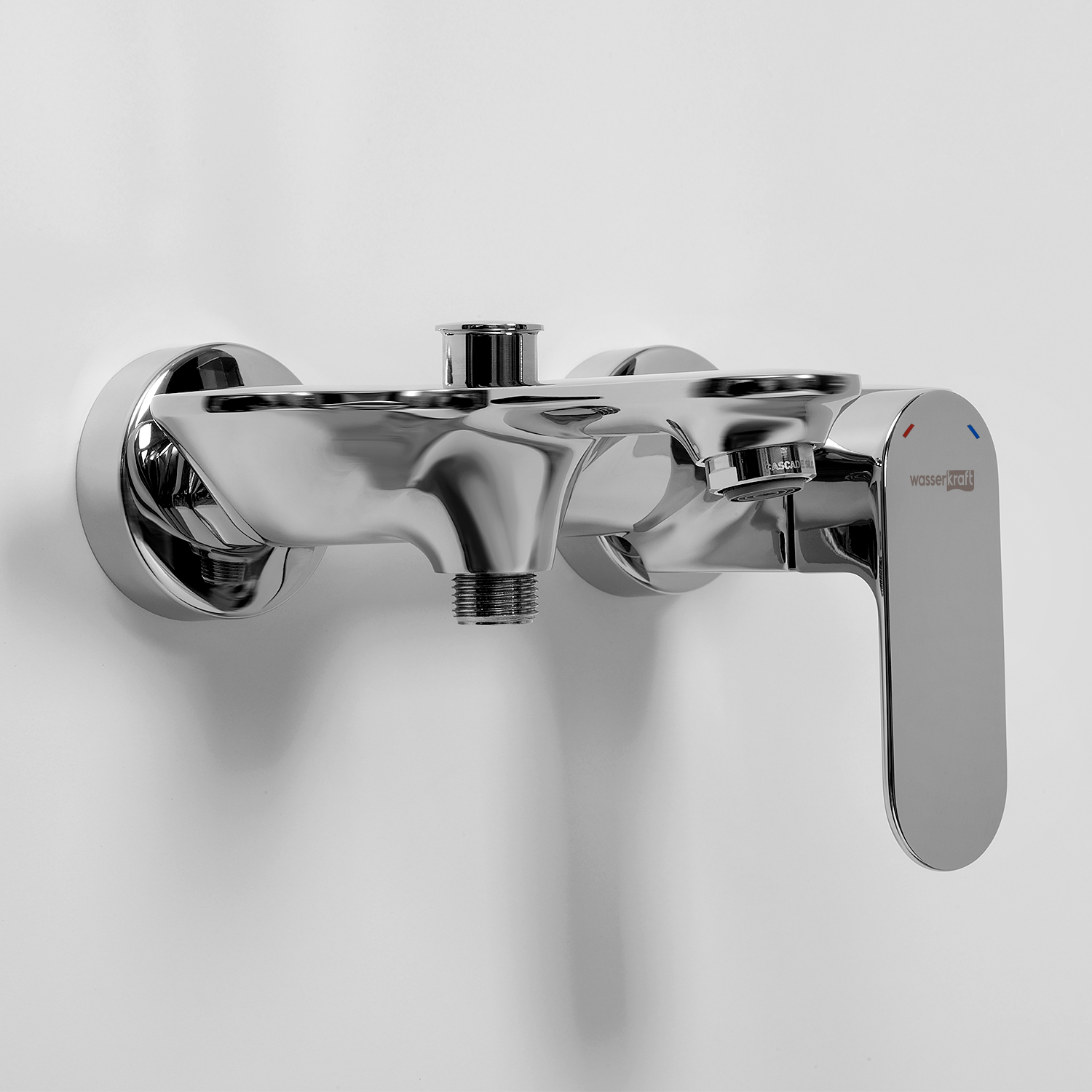 Смеситель для ванны Wasserkraft Dinkel 5800 с коротким изливом — вид сбоку на хромированный корпус-1