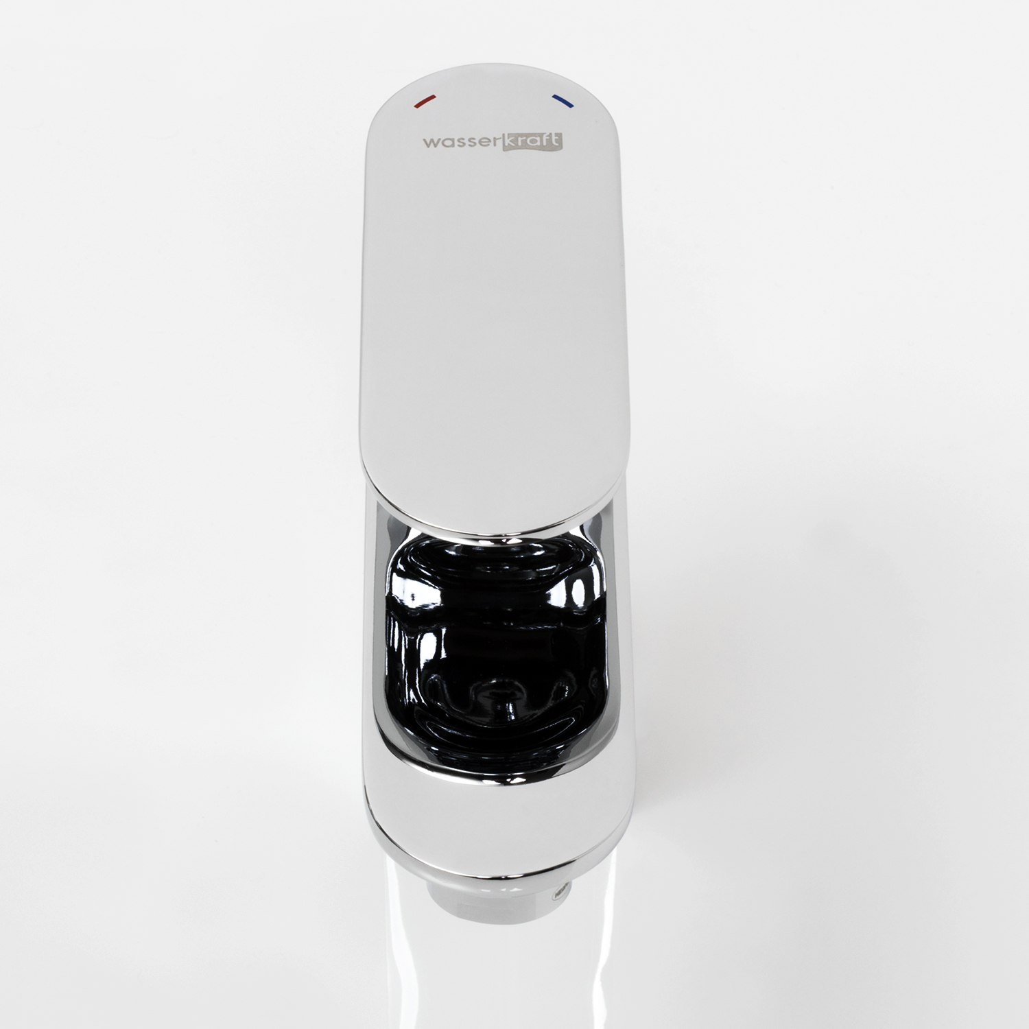 Смеситель для раковины Wasserkraft Dinkel 5800 — хромированный корпус крупным планом